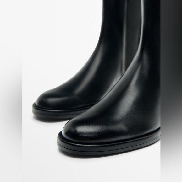 NEW Massimo Dutti Black Leather Ankle Boot Bootie - Picture 4 of 8